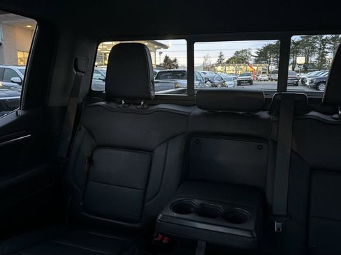 Used 2024 GMC Sierra 1500 Denali w/ Denali Reserve Package image 17