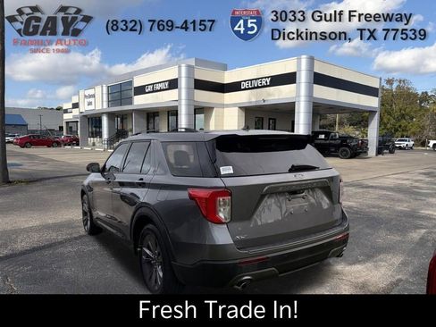 Used 2022 Ford Explorer XLT w/ Equipment Group 202A image 7