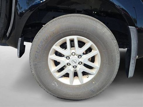 Used 2015 Nissan Frontier SV image 13