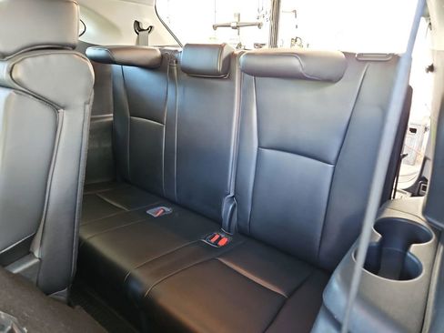 Used 2021 Toyota Highlander Limited image 33