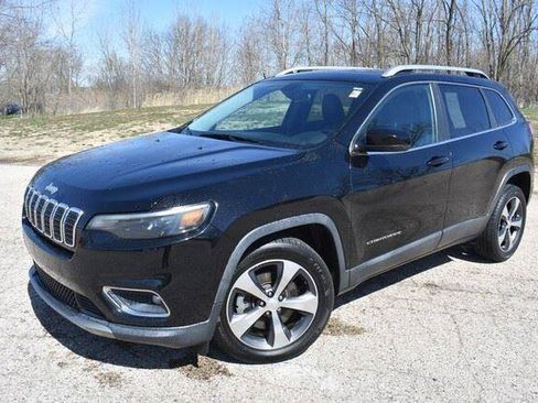 Used 2019 Jeep Cherokee Limited FWD image 13