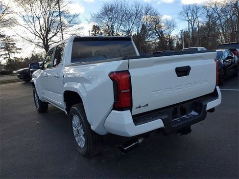 New 2026 Toyota Tacoma SR5 image 3