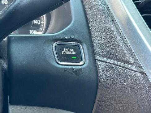 Used 2019 GMC Acadia SLT w/ LPO, Cargo Package FWD image 25