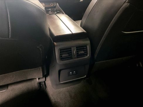 Certified 2023 Nissan Rogue SV w/ SV Premium B Package AWD/4WD image 28