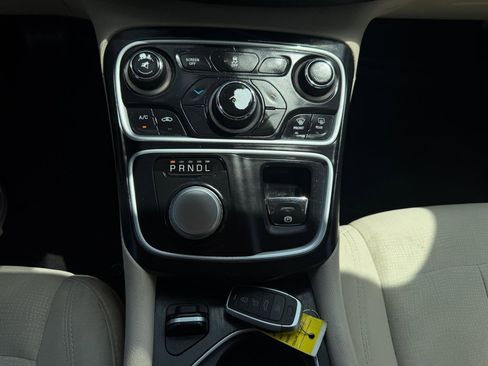 Used 2015 Chrysler 200 Limited w/ Spring Special Group FWD image 24
