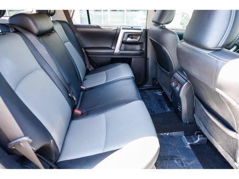 Used 2018 Toyota 4Runner SR5 Premium AWD/4WD image 19