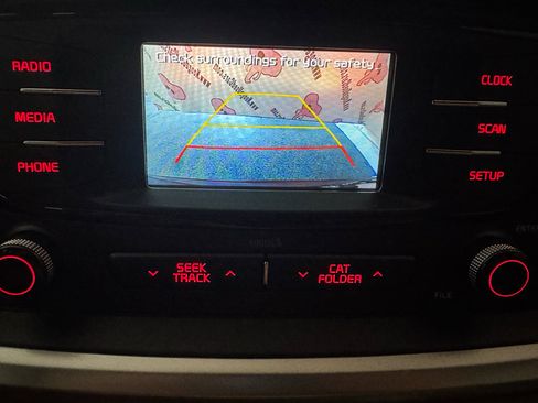 Used 2018 Kia Sorento FWD V6 image 28