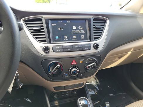 Used 2022 Hyundai Accent SEL FWD image 20