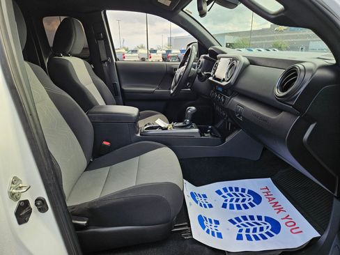 Used 2021 Toyota Tacoma SR image 17