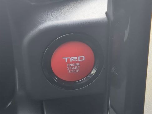 Used 2024 Toyota Tacoma TRD Off-Road image 16