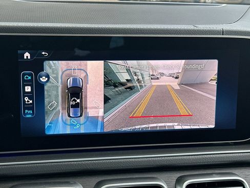 New 2025 Mercedes-Benz GLS 450 4MATIC image 16
