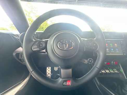 Used 2025 Toyota GR86 Premium w/ Performance Package RWD image 15