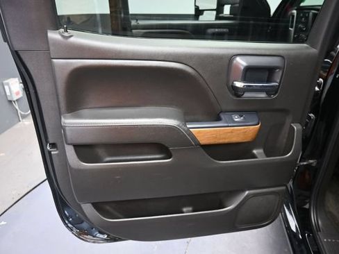 Used 2018 Chevrolet Silverado 1500 LTZ w/ Max Trailering Package AWD/4WD image 14