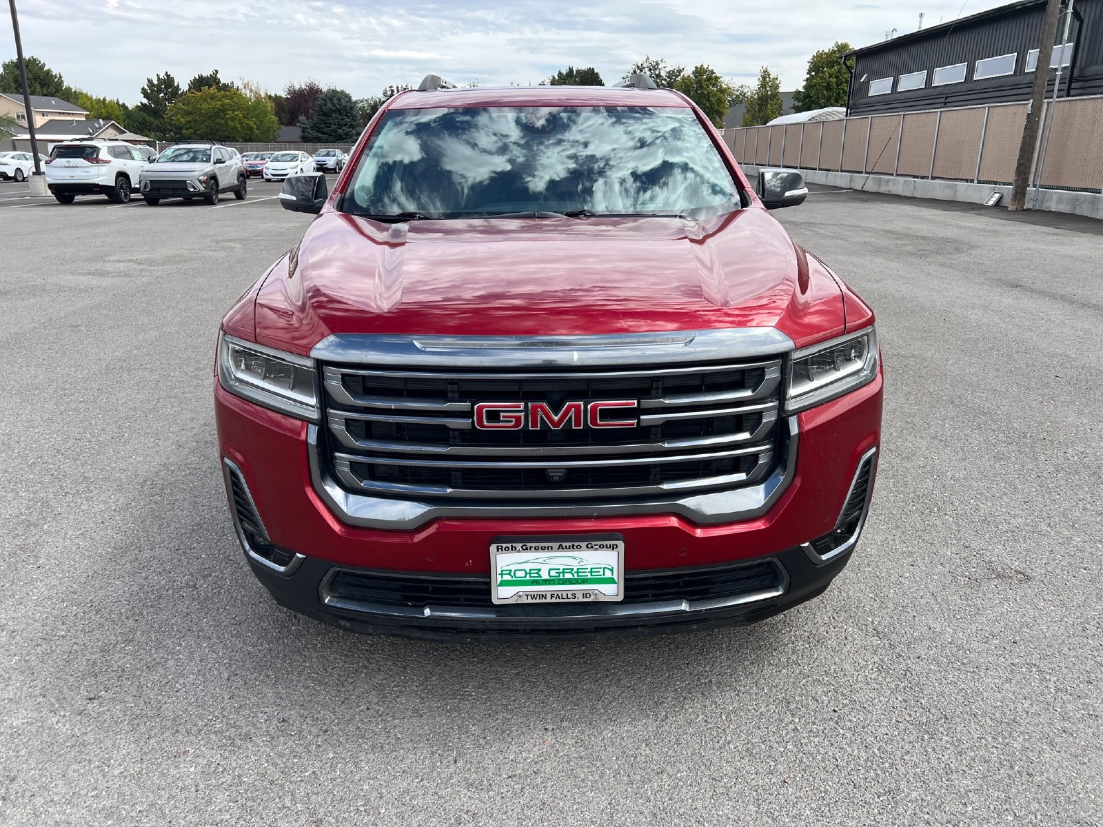 Used 2022 GMC Acadia AT4 w/ Technology Package AWD/4WD image 8
