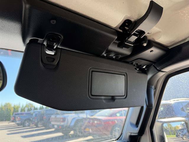 Used 2018 Jeep Wrangler Unlimited Sahara AWD/4WD image 21