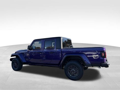 New 2026 Jeep Gladiator Sport image 5