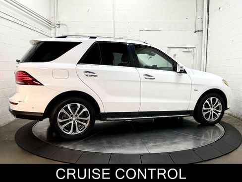 Used 2016 Mercedes-Benz GLE 550e 4MATIC image 9