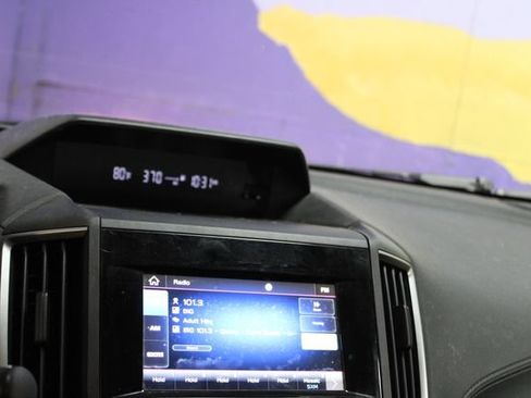 Used 2019 Subaru Crosstrek 2.0i Premium AWD/4WD image 18