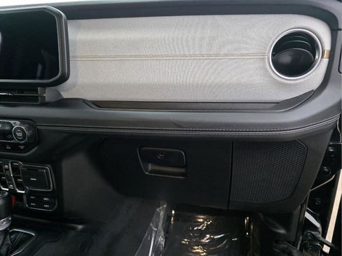 Used 2024 Jeep Wrangler Sahara w/ Safety Group image 32