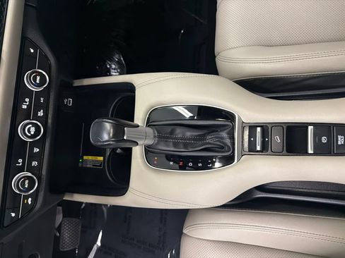 Used 2024 Honda HR-V EX-L image 31
