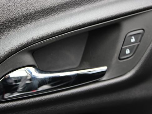 New 2026 Chevrolet Trax LS image 32