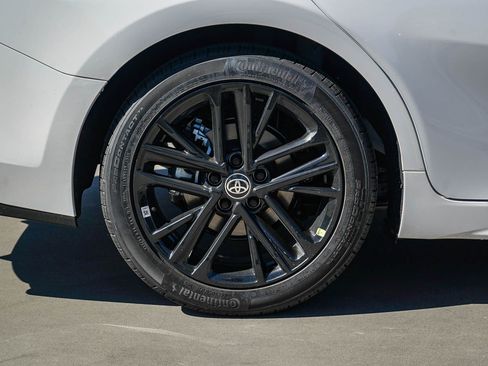 New 2026 Toyota Camry SE FWD image 9