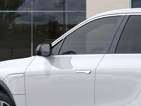 New 2025 Cadillac Lyriq Luxury RWD image 12