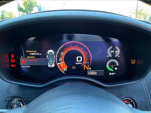 Used 2019 McLaren 570S Spider image 17