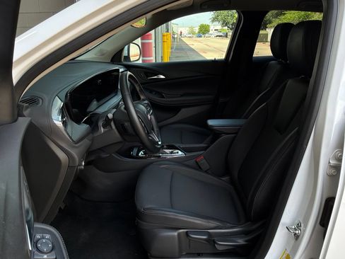 Used 2025 Buick Encore GX Preferred FWD image 10