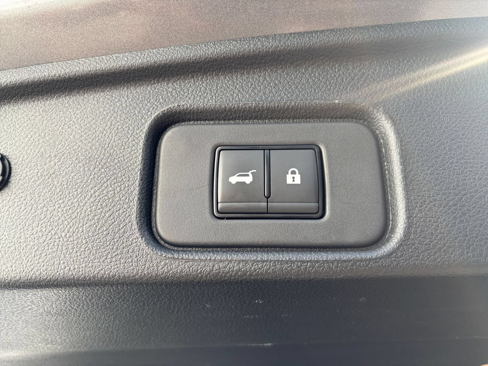 Used 2026 Nissan Pathfinder SV AWD/4WD image 22