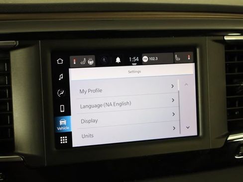 Used 2023 Chrysler Voyager LX FWD image 32