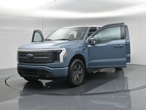 Used 2023 Ford F150 Lightning Lariat w/ Equipment Group 511A High image 42