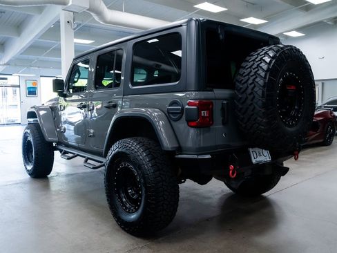 Used 2019 Jeep Wrangler Unlimited Rubicon w/ Dual Top Group AWD/4WD image 5