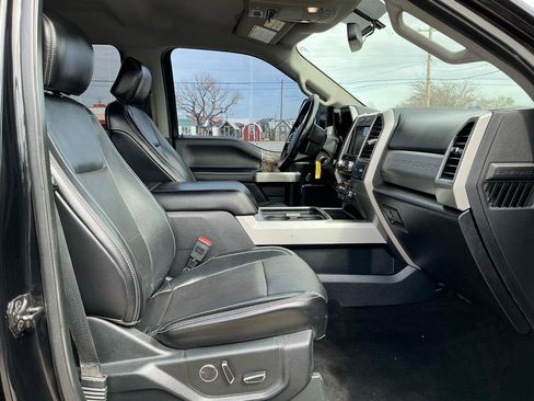 Used 2019 Ford F250 Lariat w/ Camper Package AWD/4WD image 12