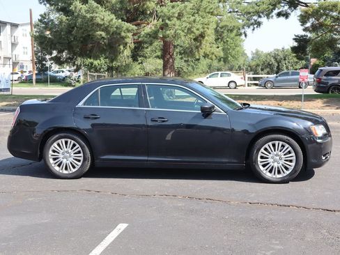 Used 2013 Chrysler 300 AWD w/ Driver Convenience Group image 3