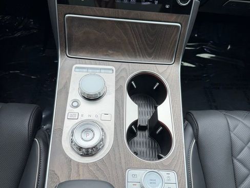 Used 2025 Genesis GV80 3.5T Prestige AWD/4WD image 19
