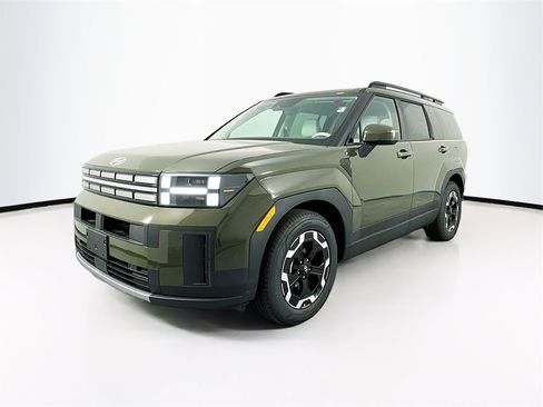 Used 2024 Hyundai Santa Fe SEL image 3