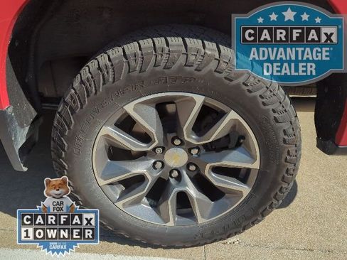 Used 2021 Chevrolet Silverado 1500 LT w/ Texas Edition Plus image 11