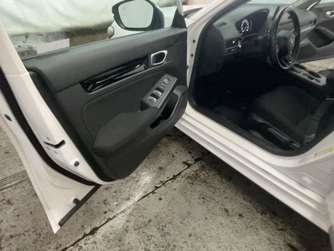 Used 2024 Honda Civic EX image 28