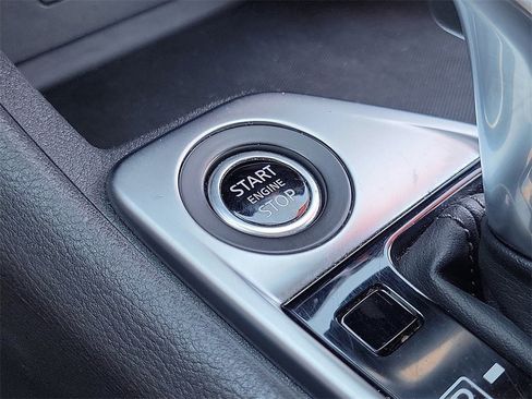 Used 2023 Nissan Sentra SV image 11