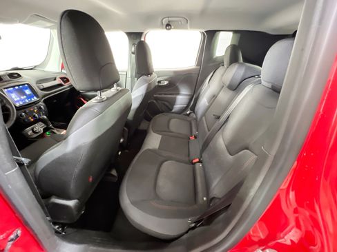 Used 2022 Jeep Renegade Trailhawk AWD/4WD image 24