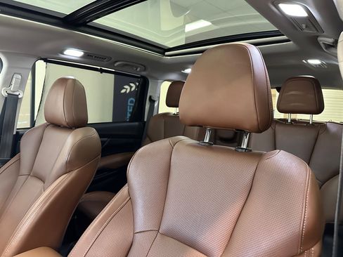 Used 2019 Subaru Ascent Touring w/ Popular Package #2A image 22