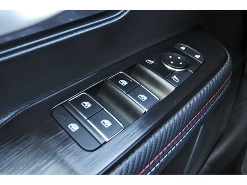 Certified 2025 Nissan Kicks SR w/ Illumination Package FWD image 22