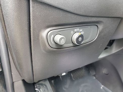 Certified 2024 Chevrolet Equinox LT w/ LPO, Floor Liner Package image 23