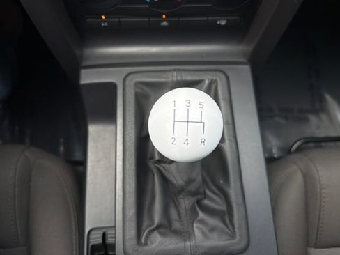 Used 2006 Ford Mustang GT RWD image 22