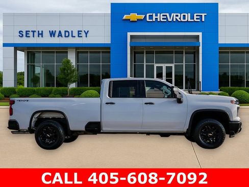 Used 2024 Chevrolet Silverado 2500 W/T w/ WT Convenience Package AWD/4WD image 8