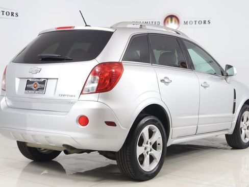 Used 2014 Chevrolet Captiva Sport LT w/ Convenience Package FWD image 3