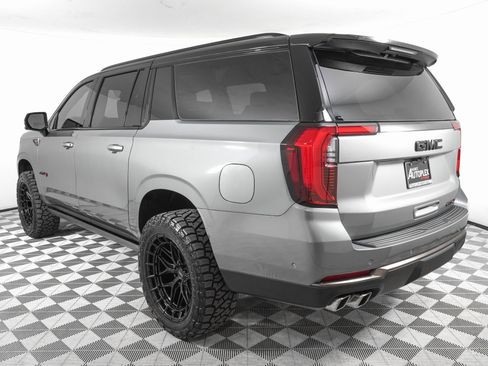 Used 2026 GMC Yukon XL AT4 Ultimate image 8