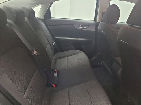 Used 2020 Kia Forte LXS FWD image 19