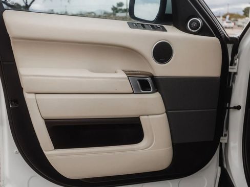 Used 2016 Land Rover Range Rover Sport Supercharged image 11